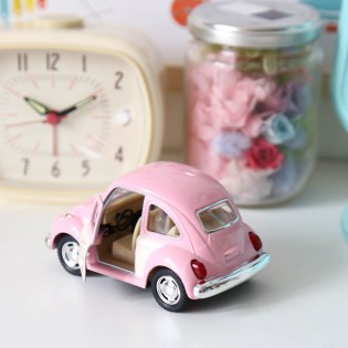 Voiture coccinelle Volskwagen rose pastel 2