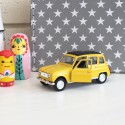 Voiture Renault 4L jaune