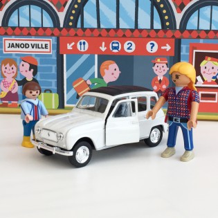 Voiture Renault 4L blanche