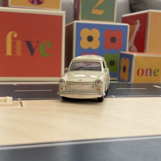 Voiture Trabant 601 beige 2
