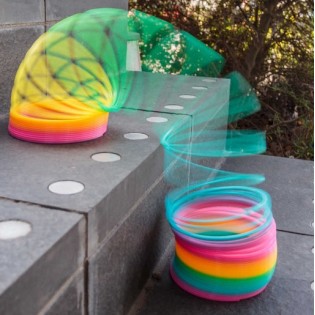 Ressort Arc-en-ciel géant 2