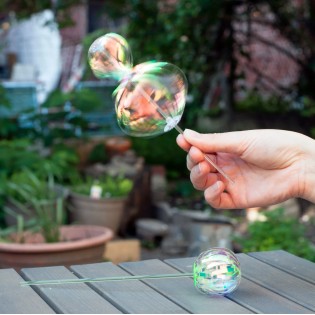 Bâton tournant magique - Kikkerland