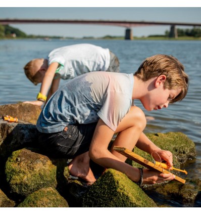 Moteur pour bateau - Huckleberry Kikkerland