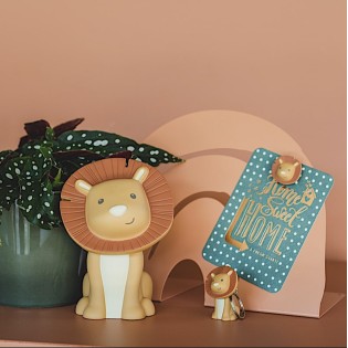 Tirelire Lion Hakuna - Atelier Pierre 2