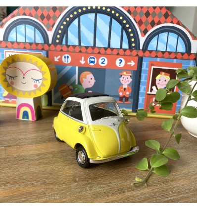 Voiture Isetta BMW Jaune