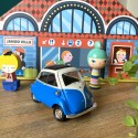 Voiture Isetta BMW Bleu