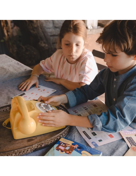 Enquête de 7 jours "Voyage autour du monde" - En Cavale