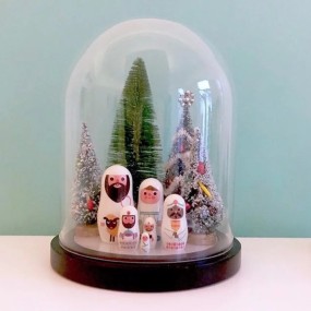 Mini matryoshka Crèche Ingela Arrhenius