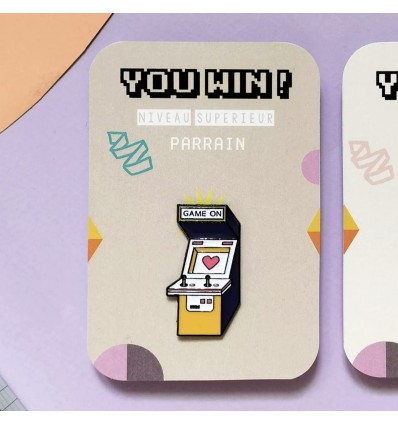 Pin's Parrain Jeu d'arcade - Pamela Loops