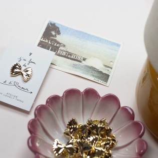 Pin's dorée Farfalle - My Lovely Thing 2