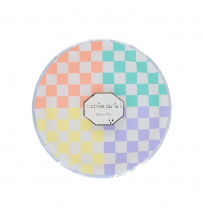8 assiettes en carton à damier