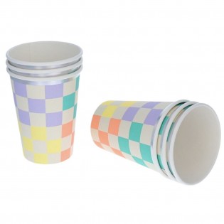 8 gobelets en carton à damier 2