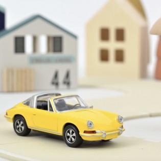Porsche 911 Targa 1969 jaune - Norev