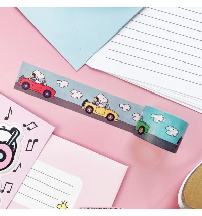 Masking tape Snoopy en voiture - Pipstickers