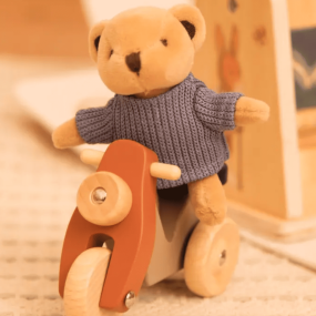Peluche Ours Alexis en Vespa Mini friends - Egmont Toys 2