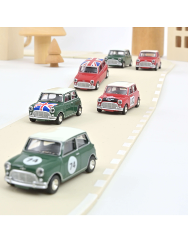 Mini Cooper 1964 vert amande avec drapeau 1/54...