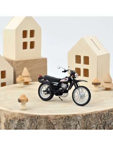 Moto Yamaha XT500 de 1988 1/18 - Norev