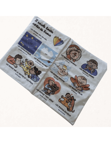 Livre d'éveil à froisser "Les bisous" - Gazette des bébés