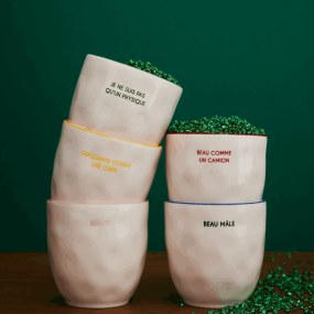 Tasse à café "Je ne suis pas qu'un physique" 2
